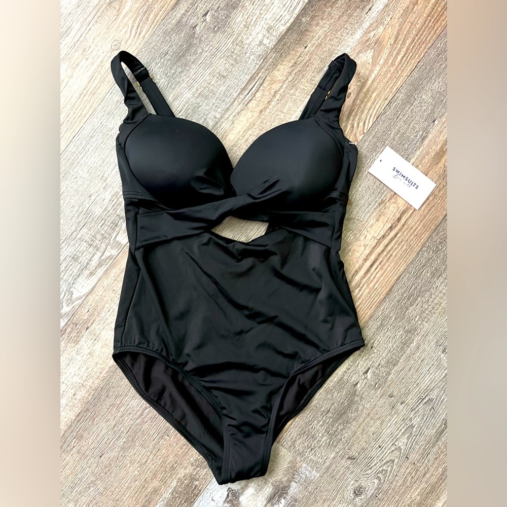 Elegant Black Women's Swimsuit